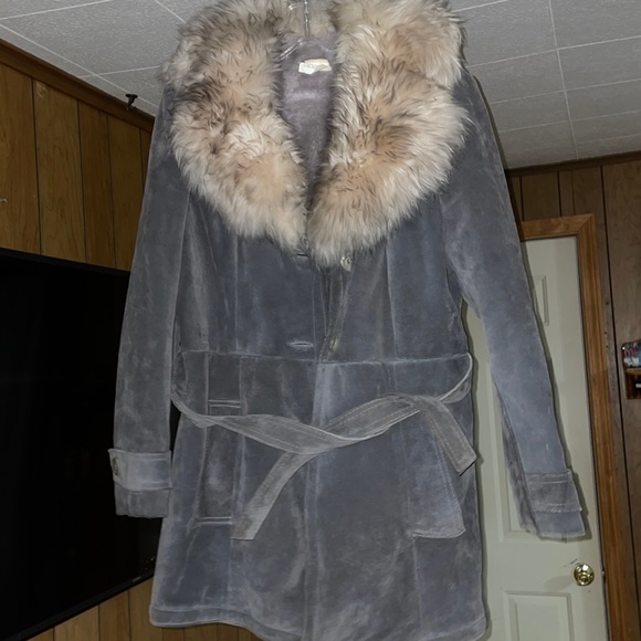 Grey Fur Scarf Coat - Picture 1 of 4